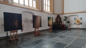 Op 4 mei is er een concert van het oratoriumkoor Immanuel waarin twee Requiems ten gehore worden gebracht. Men heeft gevraagd of ik schilderijen uit de requiemserie die ik ooit maakte ten toon wilde stellen. Op 4 mei is er een concert van het oratoriumkoor Immanuel waarin twee Requiems ten gehore worden gebracht. Men heeft gevraagd of ik schilderijen uit de requiemserie die ik ooit maakte ten toon wilde stellen.